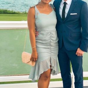 SAGE COLORED DRESS IN SIZE 6